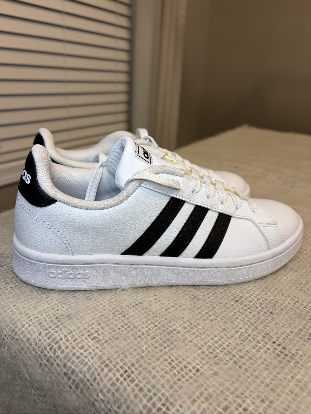 Addidas NEW Grand Court white/ black sneakers size 6 women’s no box/ tags